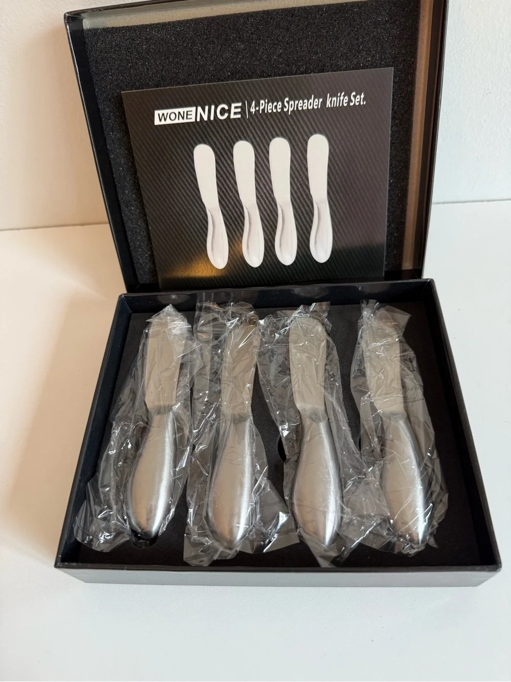 WoneNice 4-Piece Stainless Steel Cheese Butter Spreader Knife Set New Box